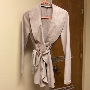 Suede Envision Studio mini trench coat size Medium